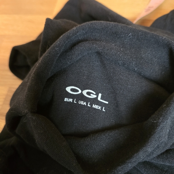 OGL ProWarm Thermal Ruched Sides Tuckable Mockneck Top Black L - Picture 5 of 12